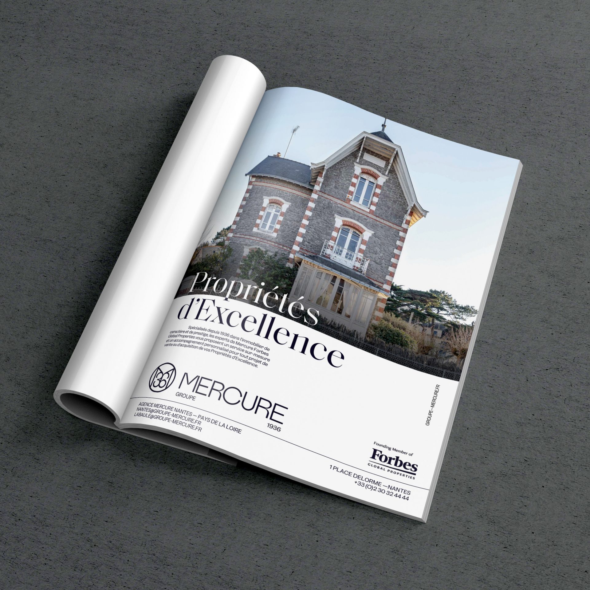 Simple page de publicité qui présente le client Groupe Mercure qui est une agence immobilière